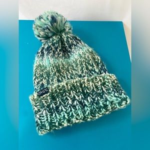 Dakine knit hat